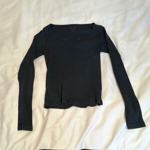 Women's Black Long Sleeve Top
